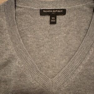 BANANA REPUBLIC SWEATER